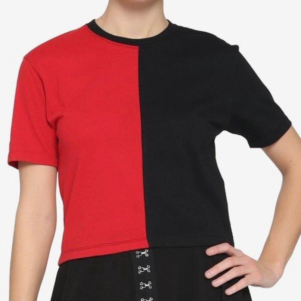 Hot Topic Red Black Solid Split Crop Top Cropped T-Shirt Women’s 2X 2XL